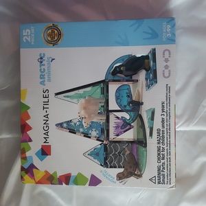 MAGNA-TILES (ARTIC ANIMALS)